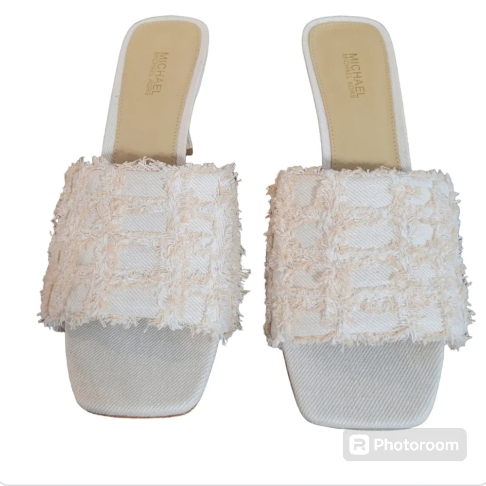 MICHAEL Mickael Kors Heeled Mule Sandal 7.5